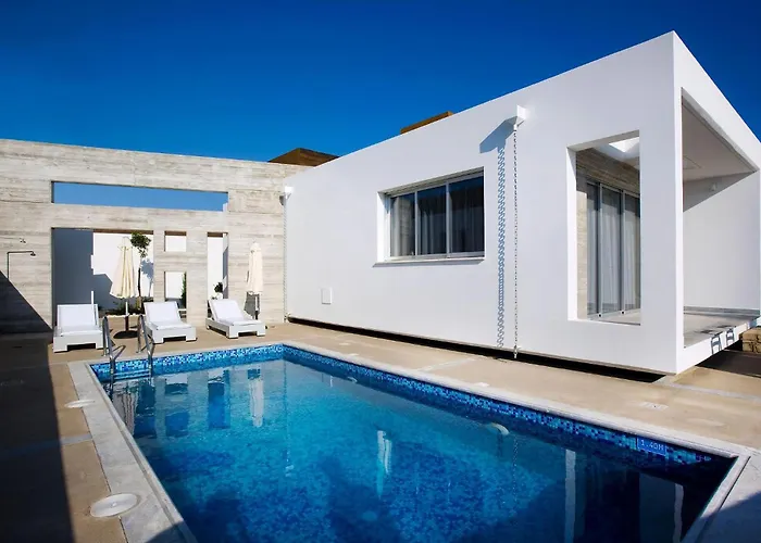 Paradise Cove Luxurious Cerulean 1 Bedroom